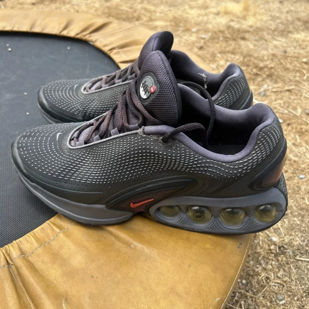 Nike Air Max DN 'All Night', Men's Size 10  (Black/Lt Crimson/Grey)